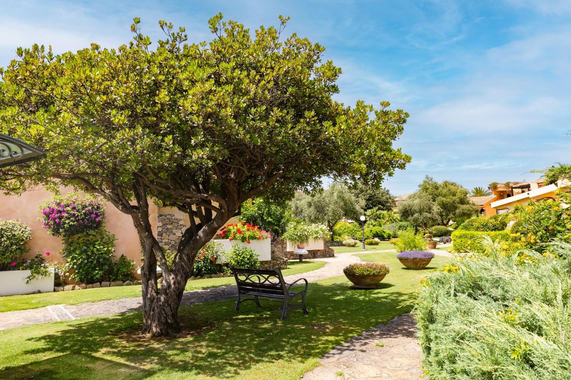 Hotel Baia Di Nora 4*